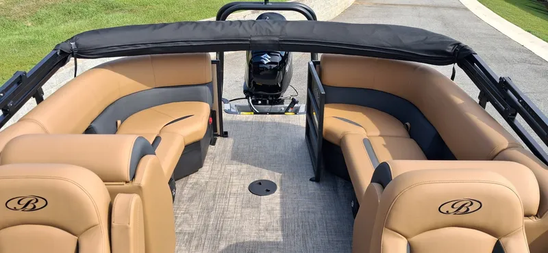 Slide: The Image of Bentley Pontoons Legacy 220 Navigator 2027 - 4