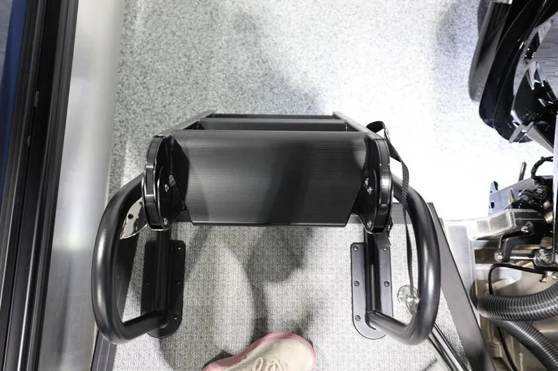 Slide: The Image of Evotti 721QL 2026 model component with black handles on a textured surface. - 15