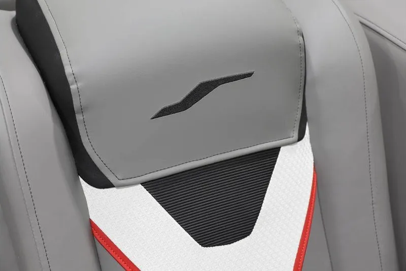 Slide: The Image of Gray and white Evotti 721QL car seat with red accents, 2026 model. - 20
