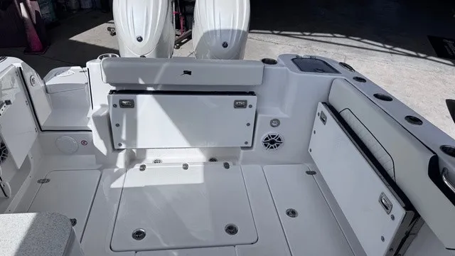 Slide: The Image of Stingray 26 DC(Formerly 259 CC) 2027 - 24