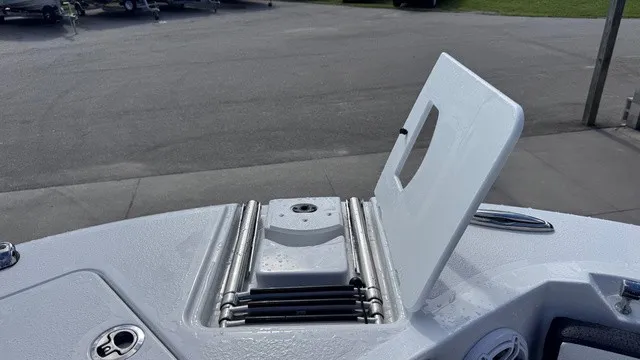 Slide: The Image of Stingray 26 DC(Formerly 259 CC) 2027 - 12