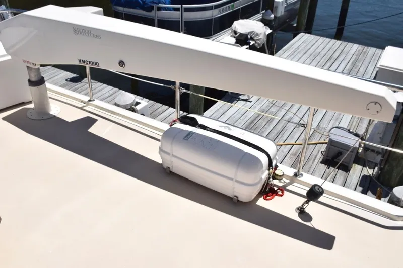 Slide: The Image of Nautical Structures davit - 73