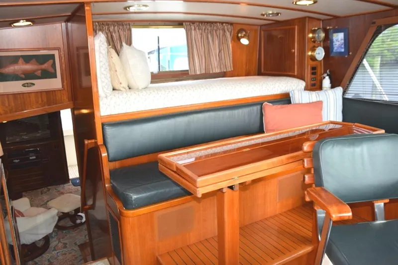 Slide: The Image of Settee with watch berth above - 33