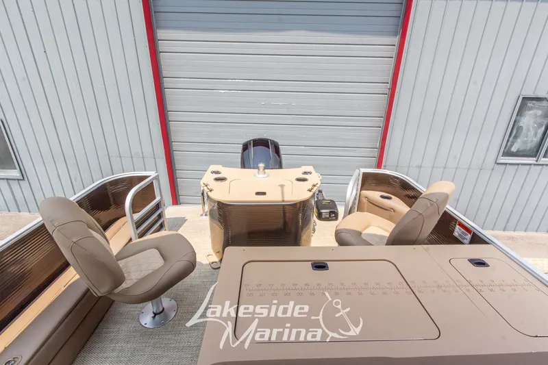 Slide: The Image of 2017 Bennington 22 GFS pontoon boat interior at Lakeside Marina. - 32