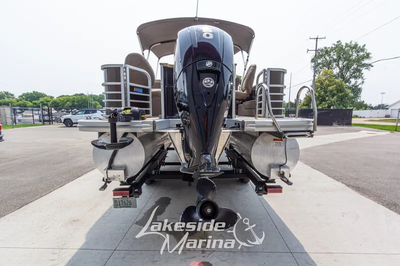 Slide: The Image of 2017 Bennington 22 GFS pontoon boat with outboard motor at Lakeside Marina. - 6