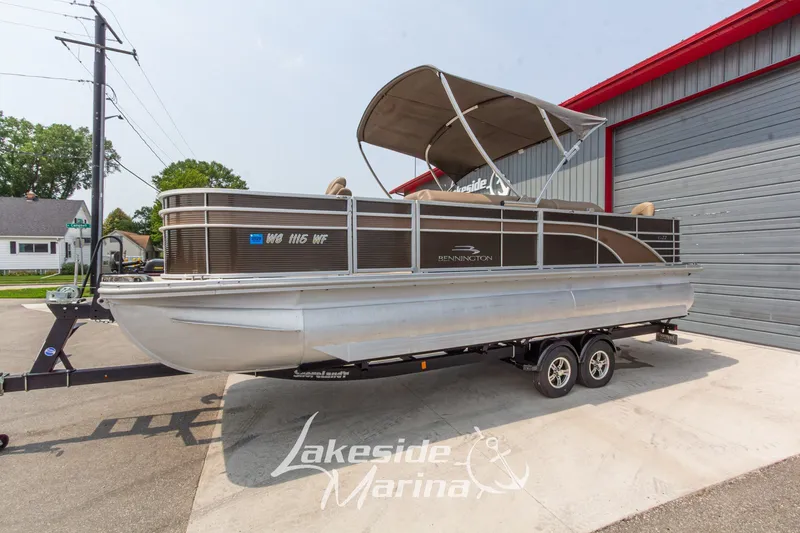 Slide: The Image of 2017 Bennington 22 GFS pontoon boat on trailer at Lakeside Marina. - 10