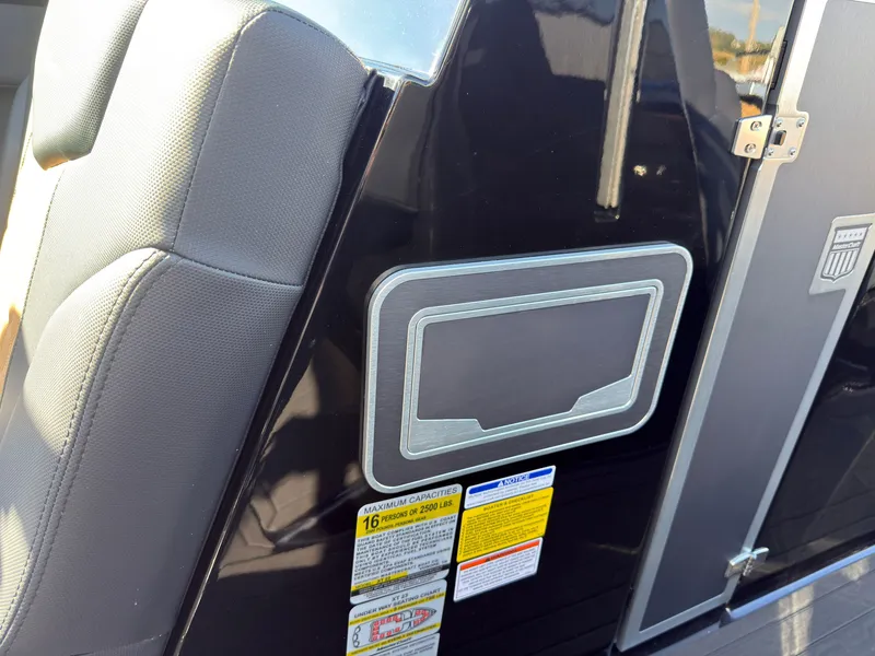 Slide: The Image of MasterCraft XT23 2027 - 51