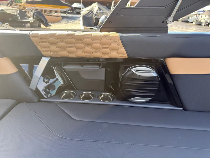 Slide: The Image of MasterCraft XT23 2027 - 32
