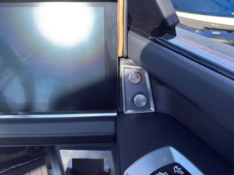 Slide: The Image of MasterCraft XT23 2027 - 46