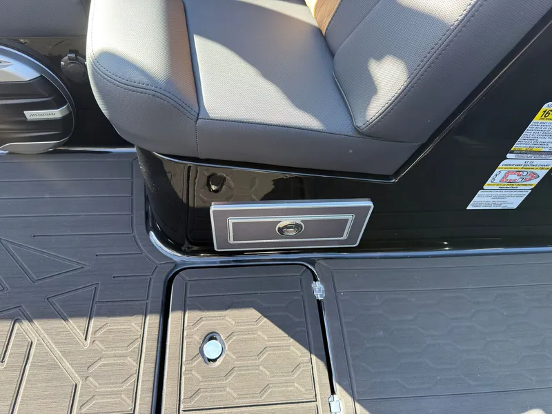 Slide: The Image of MasterCraft XT23 2027 - 49