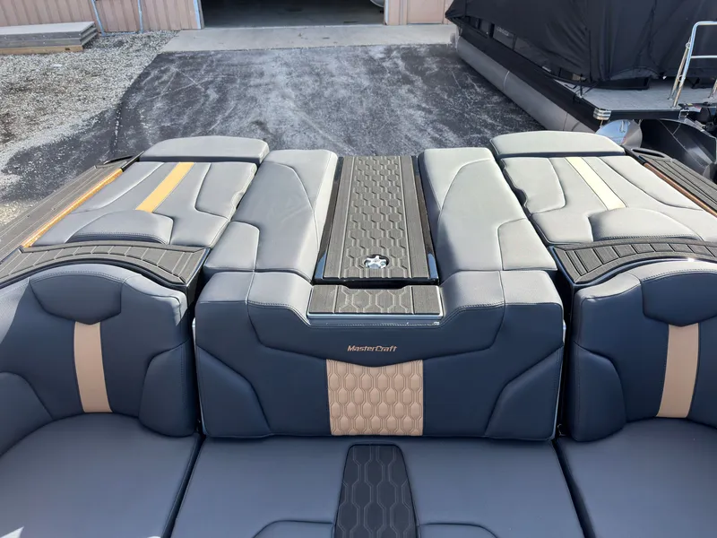 Slide: The Image of MasterCraft XT23 2027 - 11