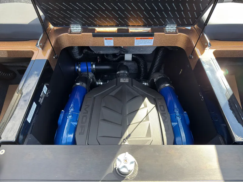 Slide: The Image of MasterCraft XT23 2027 - 14