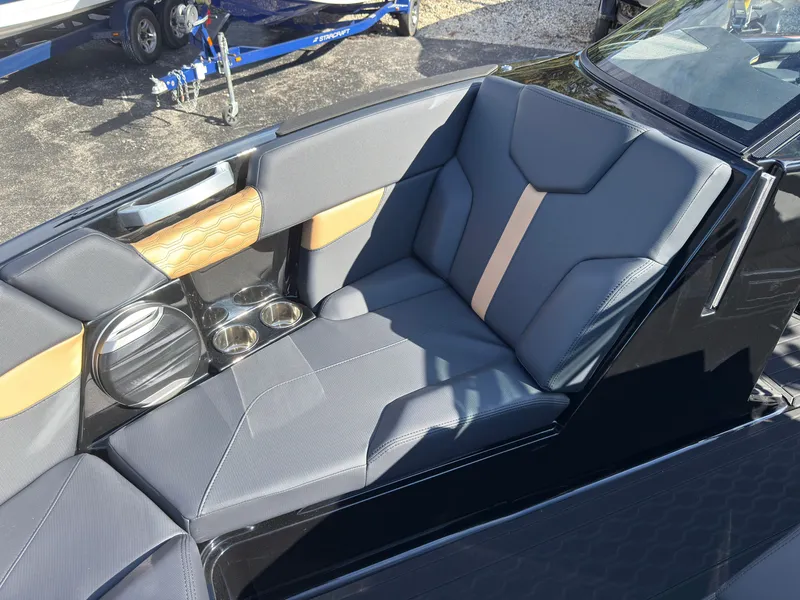 Slide: The Image of MasterCraft XT23 2027 - 59