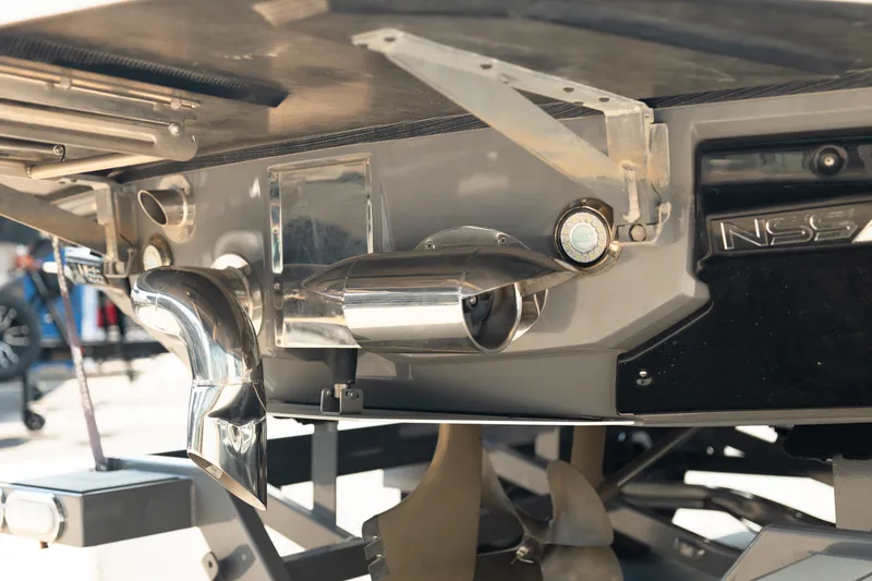 Slide: The Image of 2019 Nautique Super Air Nautique G23 boat stern with NSS system and propeller detail. - 7