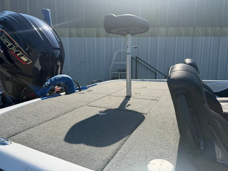 Slide: The Image of Skeeter FXR21 Limited 2023 - 17