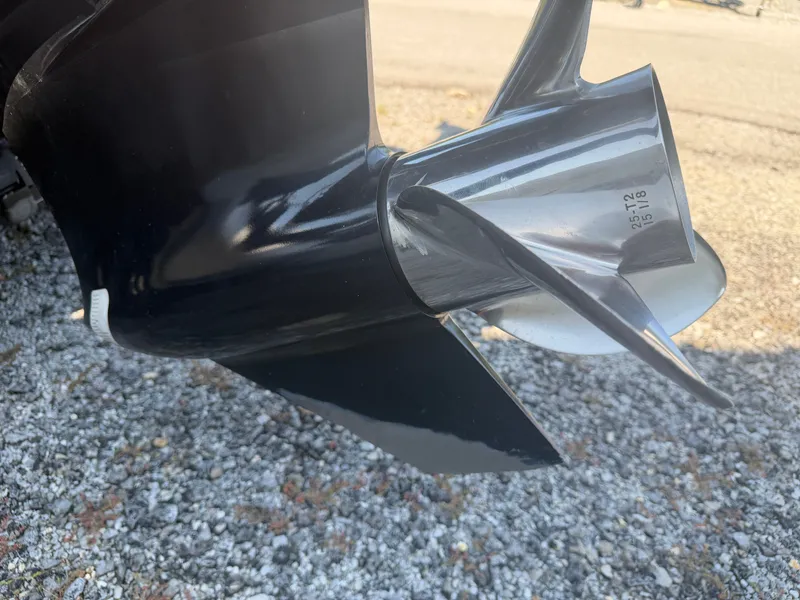 Slide: The Image of Skeeter FXR21 Limited 2023 - 20