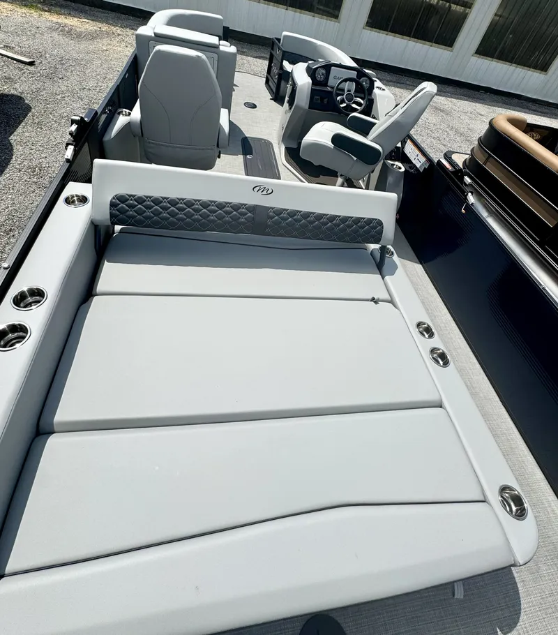 Slide: The Image of Manitou 23 Encore SL SHP575 2027 - 18