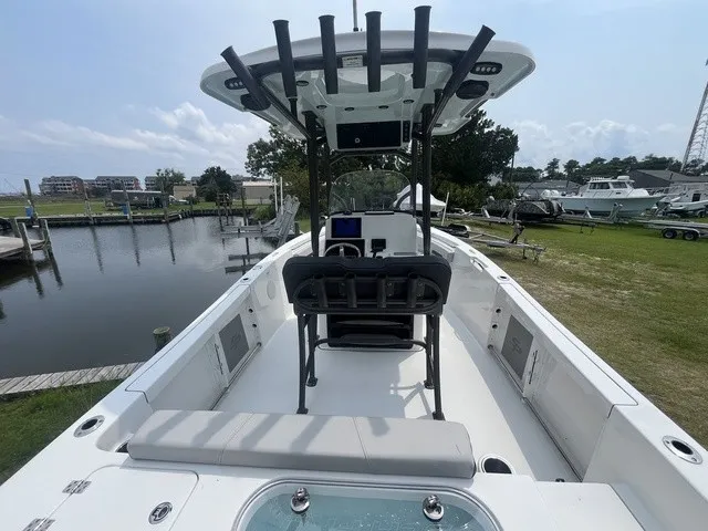 Slide: The Image of Sea Pro 222 Center Console 2025 - 13