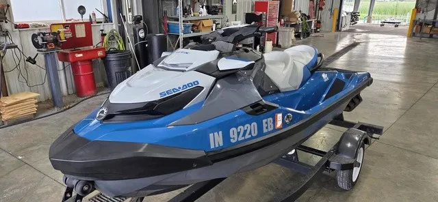Slide: The Image of Sea-Doo GTX 2019 - 4