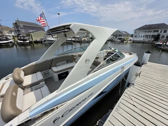Slide: The Image of Crownline Boats Eclipse E305 XS 2023 - 2