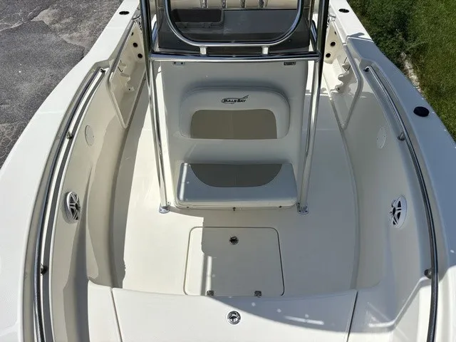Slide: The Image of Bulls Bay 200 Center Console 2024 - 19