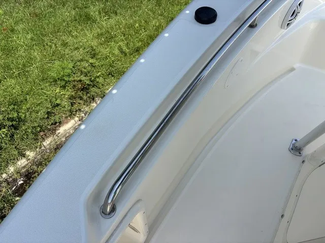 Slide: The Image of Bulls Bay 200 Center Console 2024 - 28