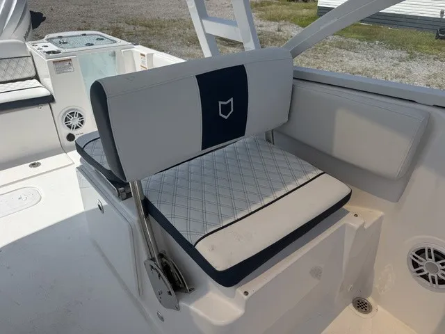 Slide: The Image of Sea Fox Traveler 268 2026 - 15