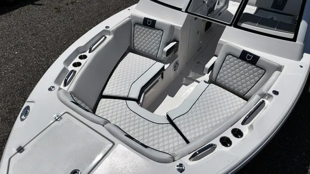 Slide: The Image of Sea Fox Traveler 268 2026 - 5