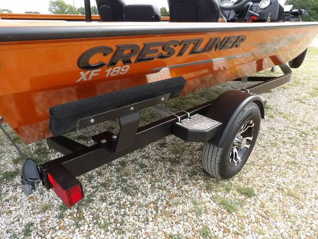 Slide: The Image of Crestliner XF 189 2024 - 45