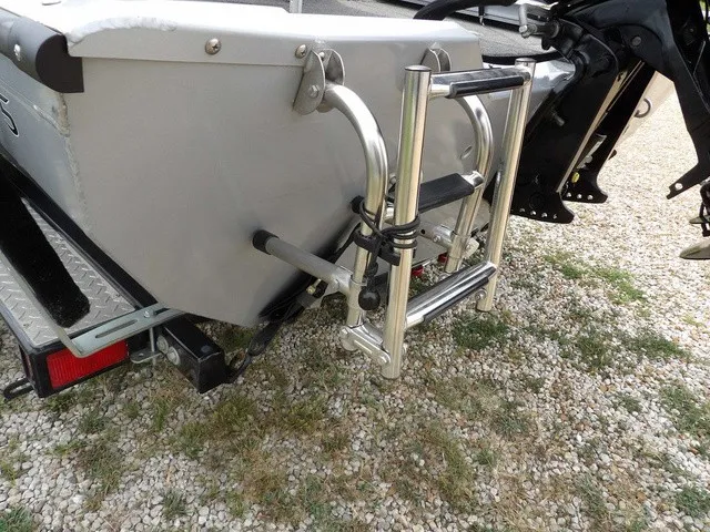 Slide: The Image of Lowe Stinger ST175 2013 - 40