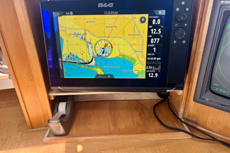 Slide: The Image of Navigation display on a 2000 St Francis 44 yacht, showing Richmond Harbor map. - 7
