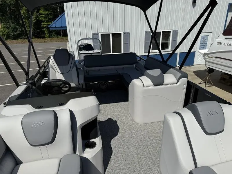 Slide: The Image of Avalon 23X8.5X25 AV 2025 - 8