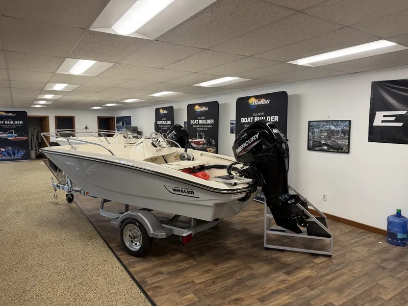 The Image of Boston Whaler 130 Super Sport 2027 - 1