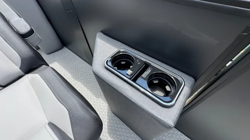 Slide: The Image of Evotti 2026 723 Convertible Stern 2026 - 24
