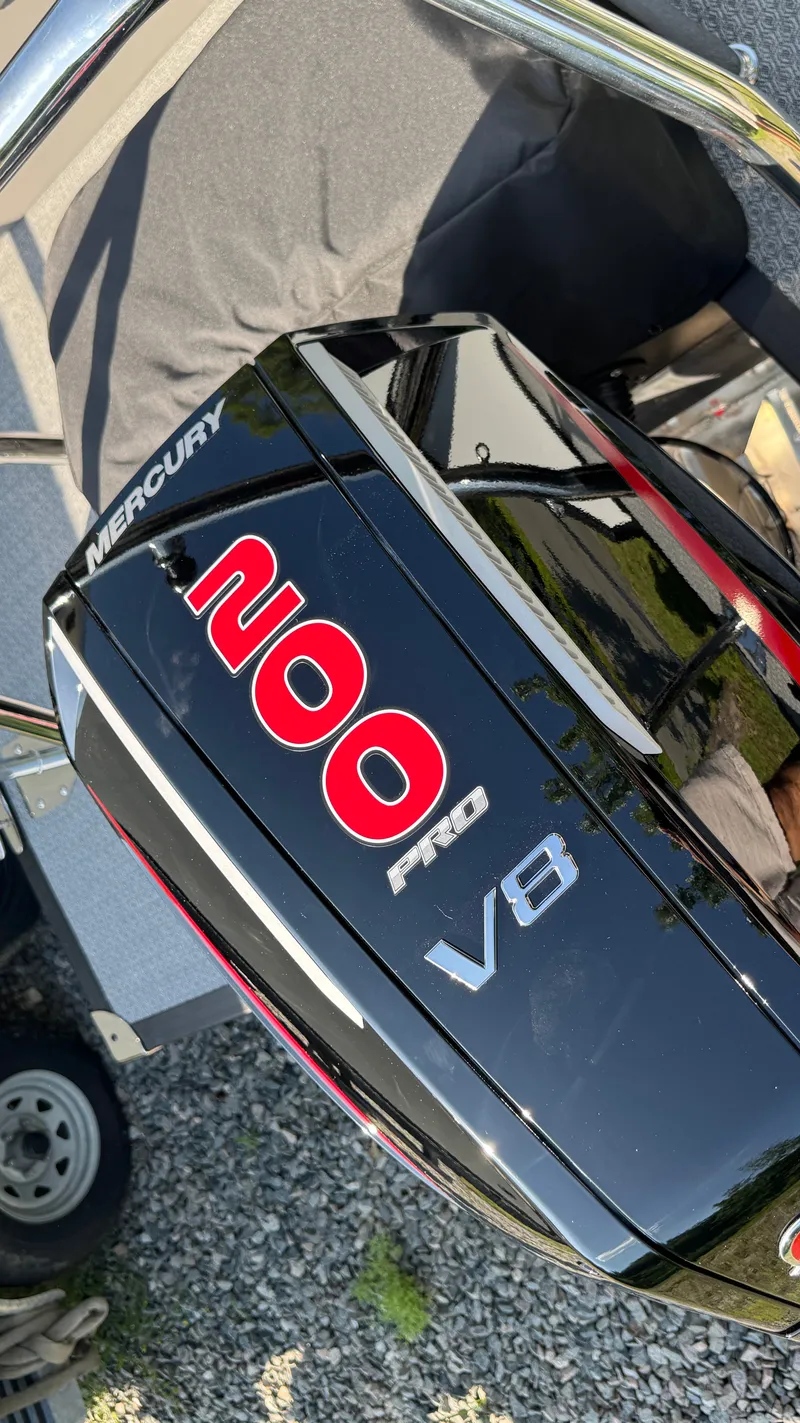 Slide: The Image of Evotti 523CS 500 Series 23 Convertible Stern 2026 - 20