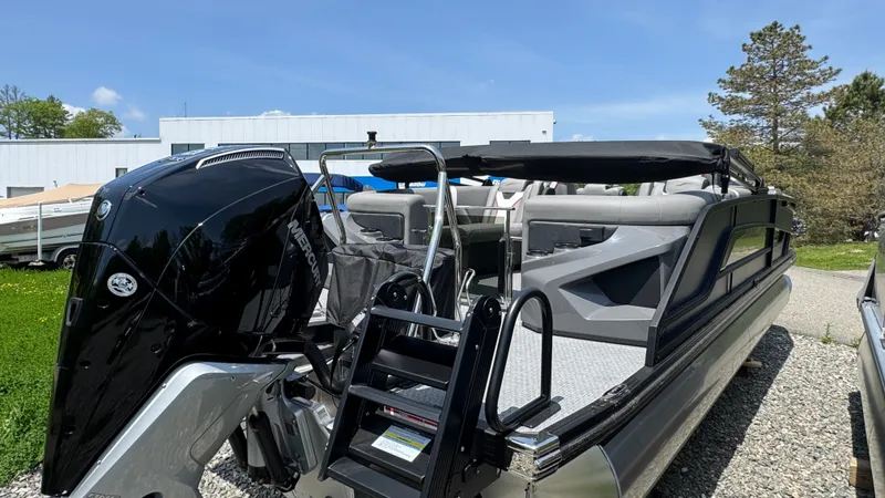 Slide: The Image of Evotti 700 Series 23 Quad Lounge 2026 - 6