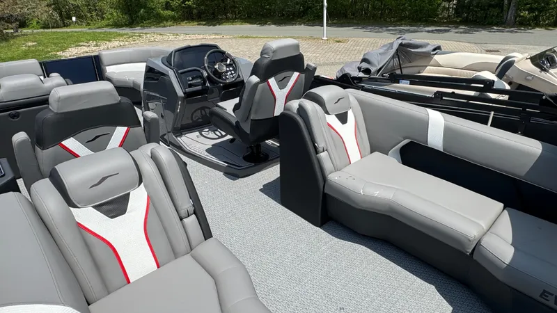 Slide: The Image of Evotti 700 Series 23 Quad Lounge 2026 - 9