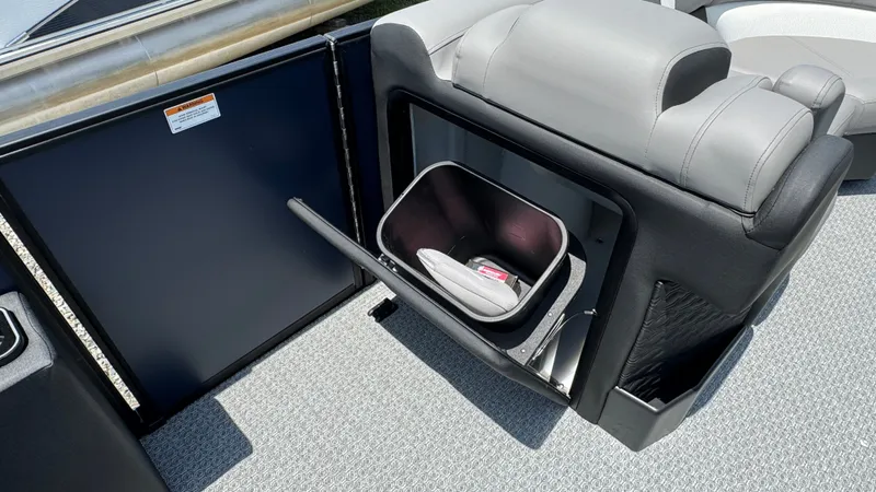 Slide: The Image of Evotti 700 Series 23 Quad Lounge 2026 - 22