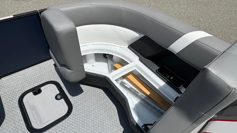 Slide: The Image of Evotti 700 Series 23 Quad Lounge 2026 - 23