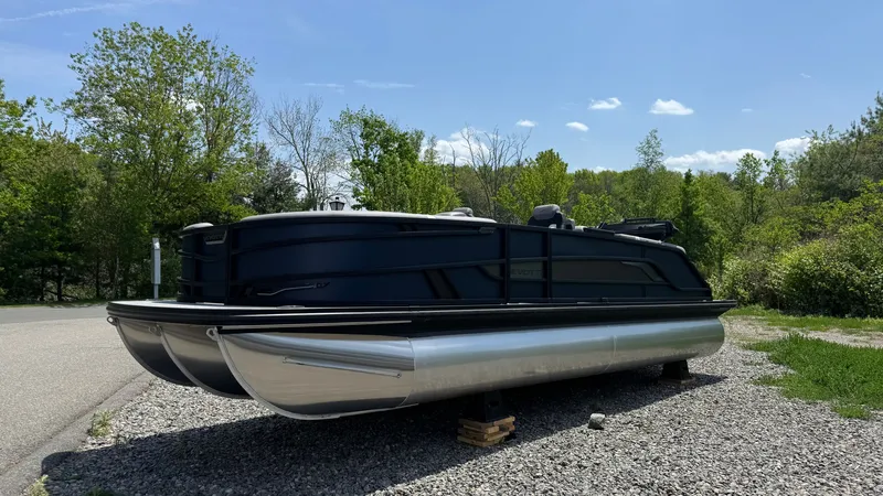 The Image of Evotti 700 Series 23 Quad Lounge 2026 - 1