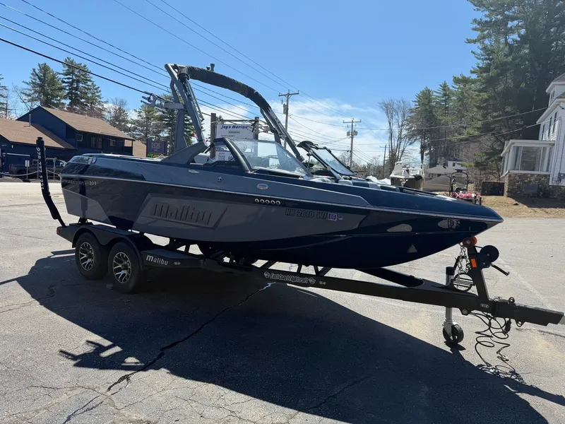Slide: The Image of Malibu Wakesetter 20 VTX 2022 - 17
