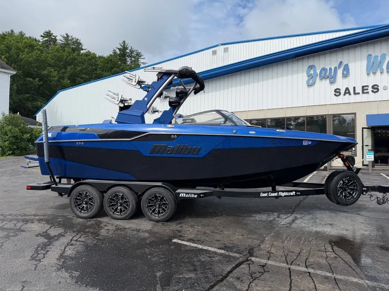 The Image of Malibu M240 2020 - 1