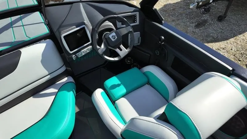 Slide: The Image of Malibu TXi 2023 - 24
