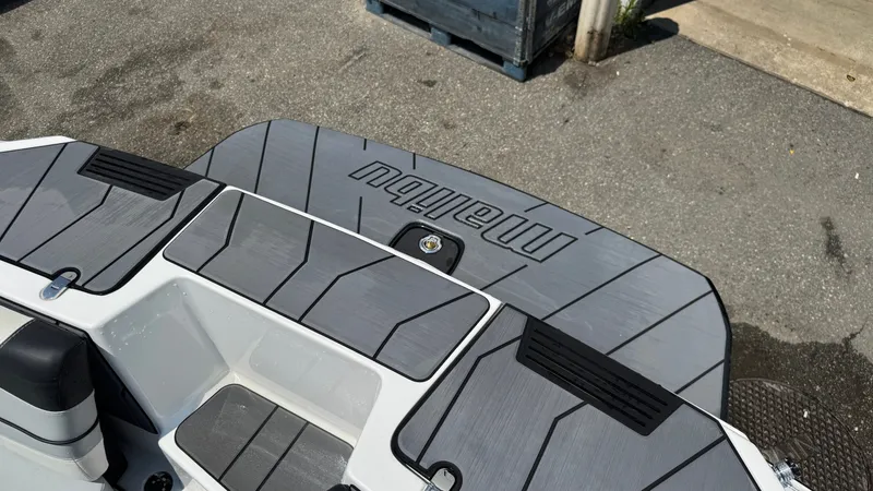 Slide: The Image of Malibu TXi 2024 - 19