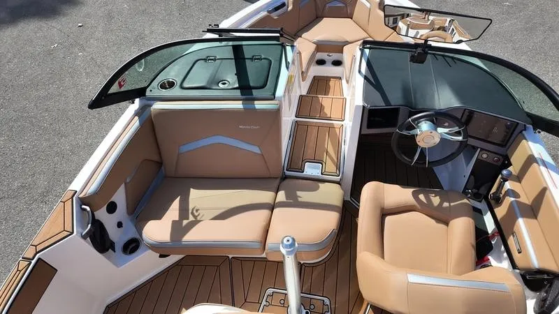 Slide: The Image of MasterCraft ProStar 2023 - 14