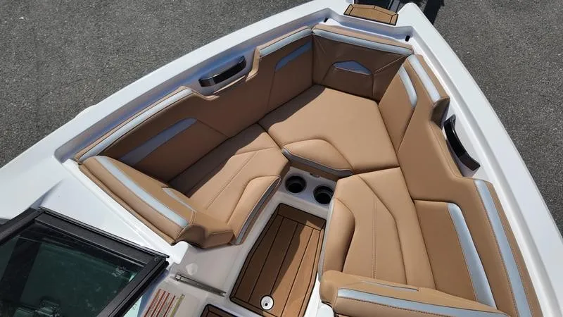 Slide: The Image of MasterCraft ProStar 2023 - 19