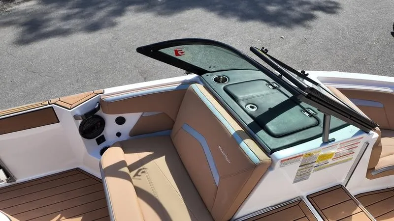 Slide: The Image of MasterCraft ProStar 2023 - 12