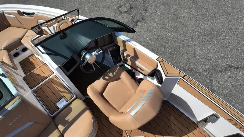 Slide: The Image of MasterCraft ProStar 2023 - 21