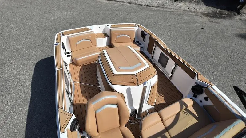 Slide: The Image of MasterCraft ProStar 2023 - 11