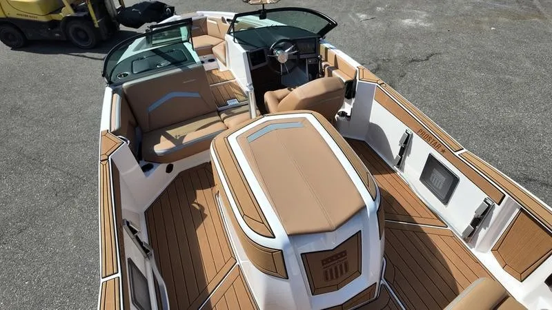 Slide: The Image of MasterCraft ProStar 2023 - 15